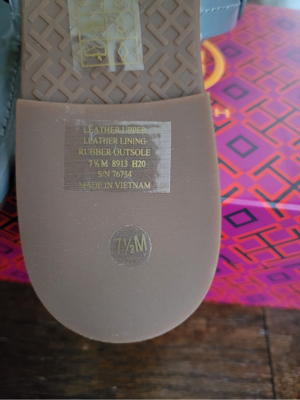 Tory Burch Miller Patent Leather Sandal-Grey-7.5-Brand new - Picture 3 of 11